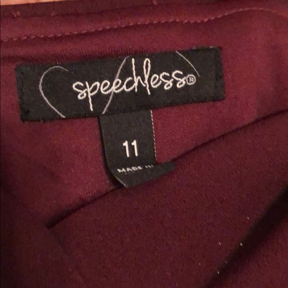 Off the shoulder wine colored dress - Picture 3 of 4